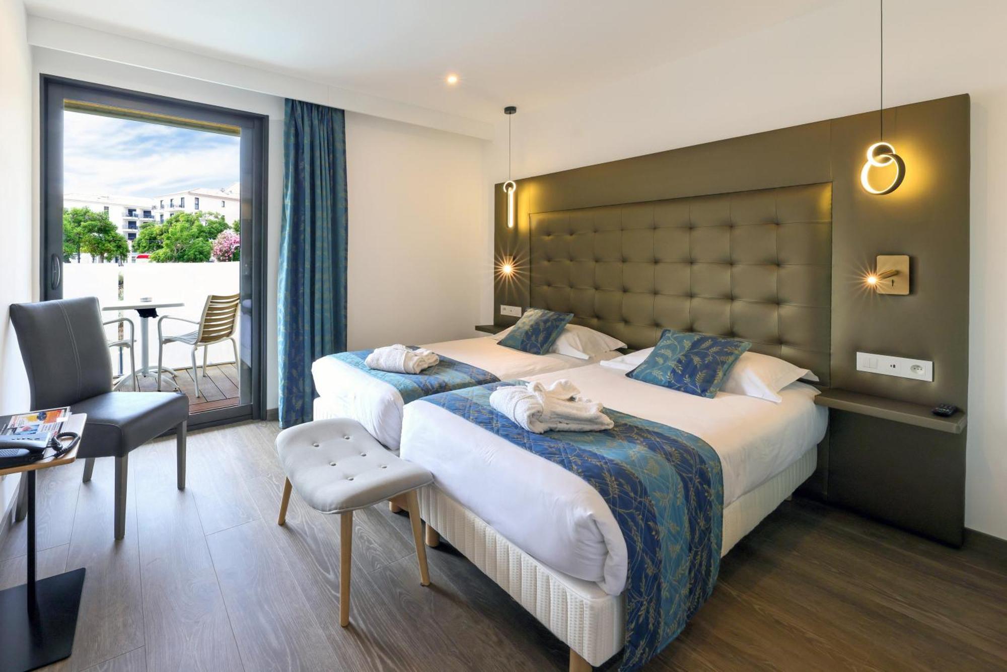 Hotel Saint Christophe Calvi  Esterno foto