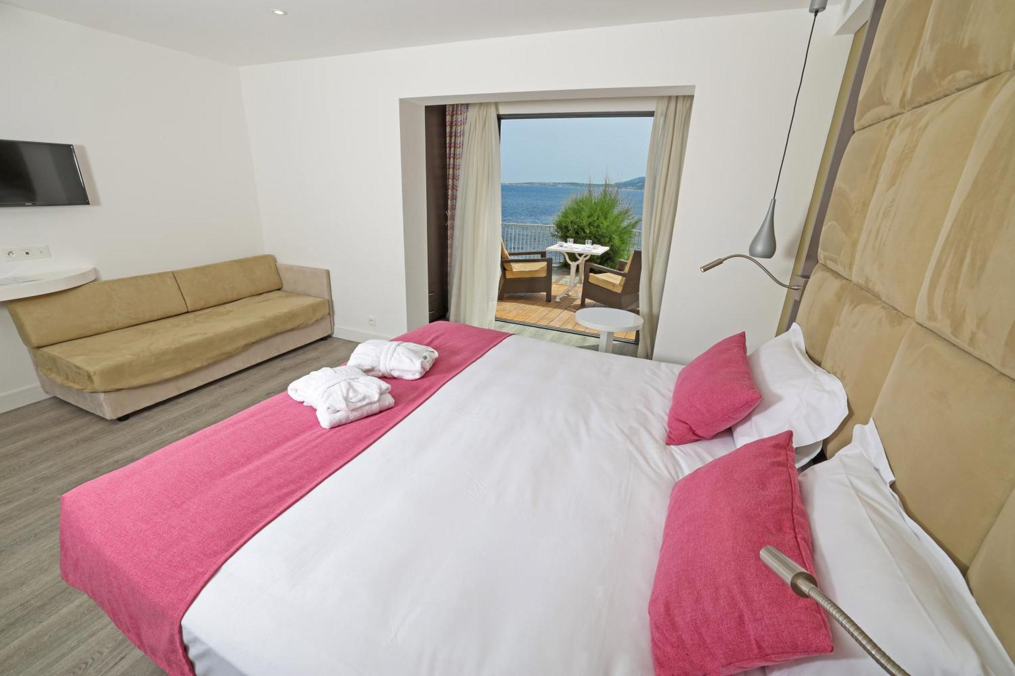 Hotel Saint Christophe Calvi  Esterno foto