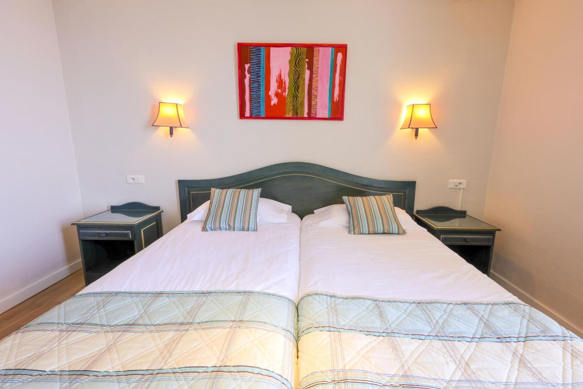 Hotel Saint Christophe Calvi  Esterno foto