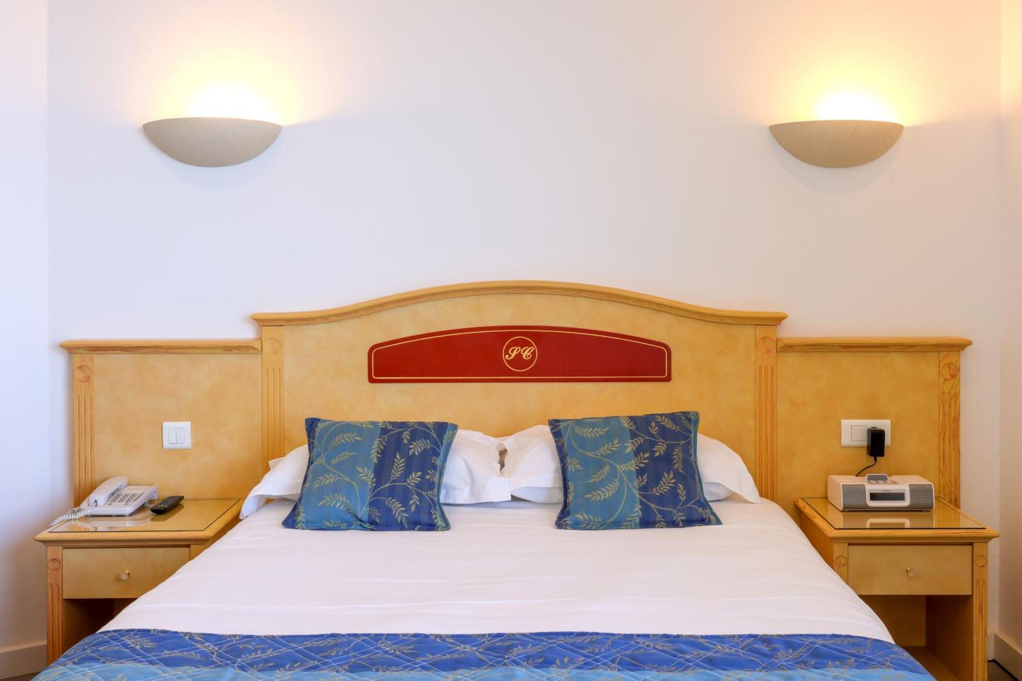 Hotel Saint Christophe Calvi  Esterno foto