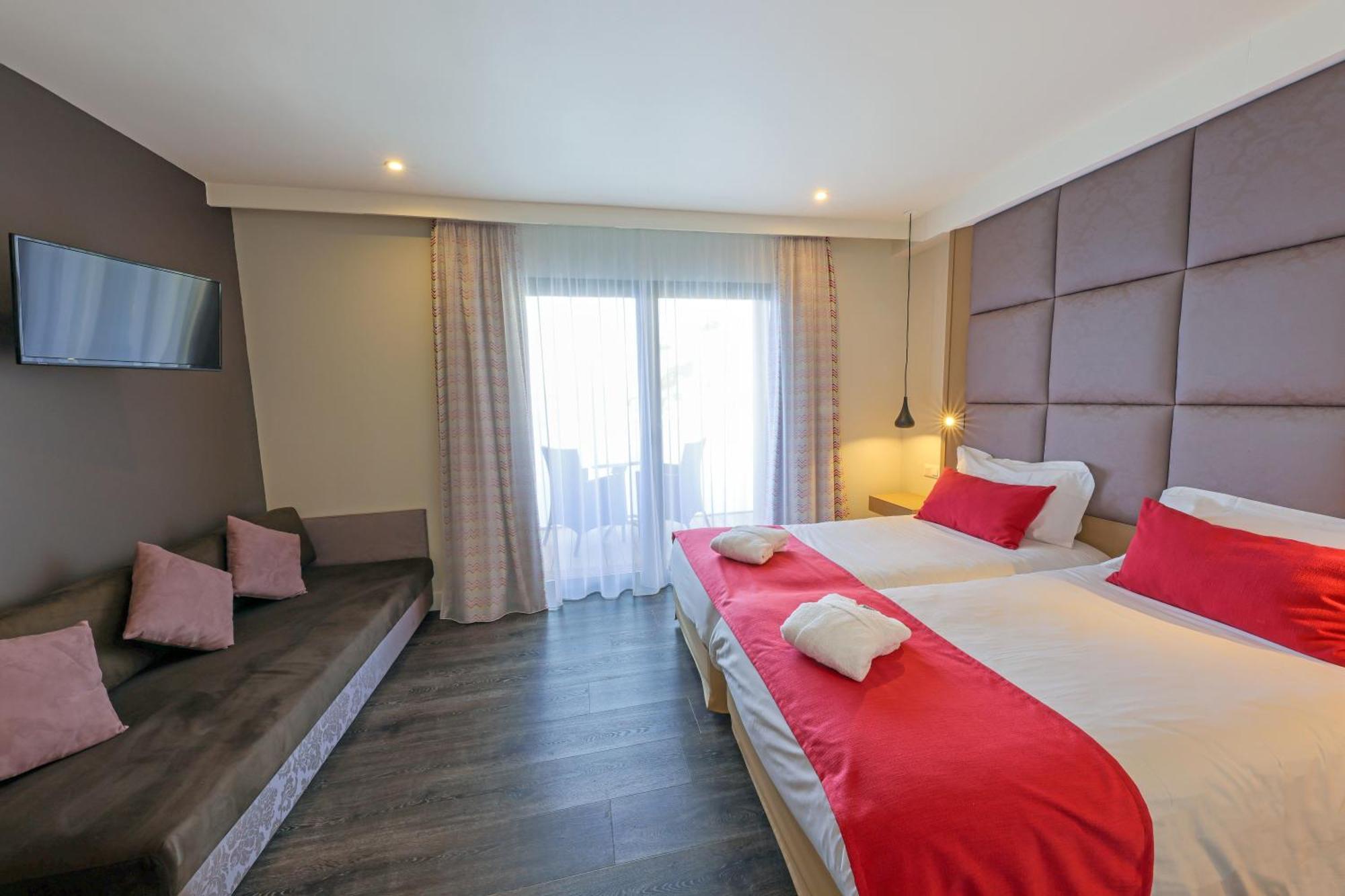 Hotel Saint Christophe Calvi  Esterno foto