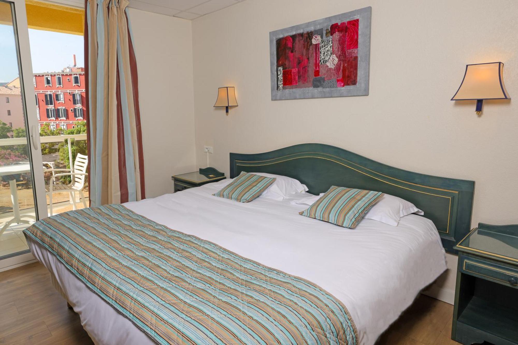 Hotel Saint Christophe Calvi  Esterno foto
