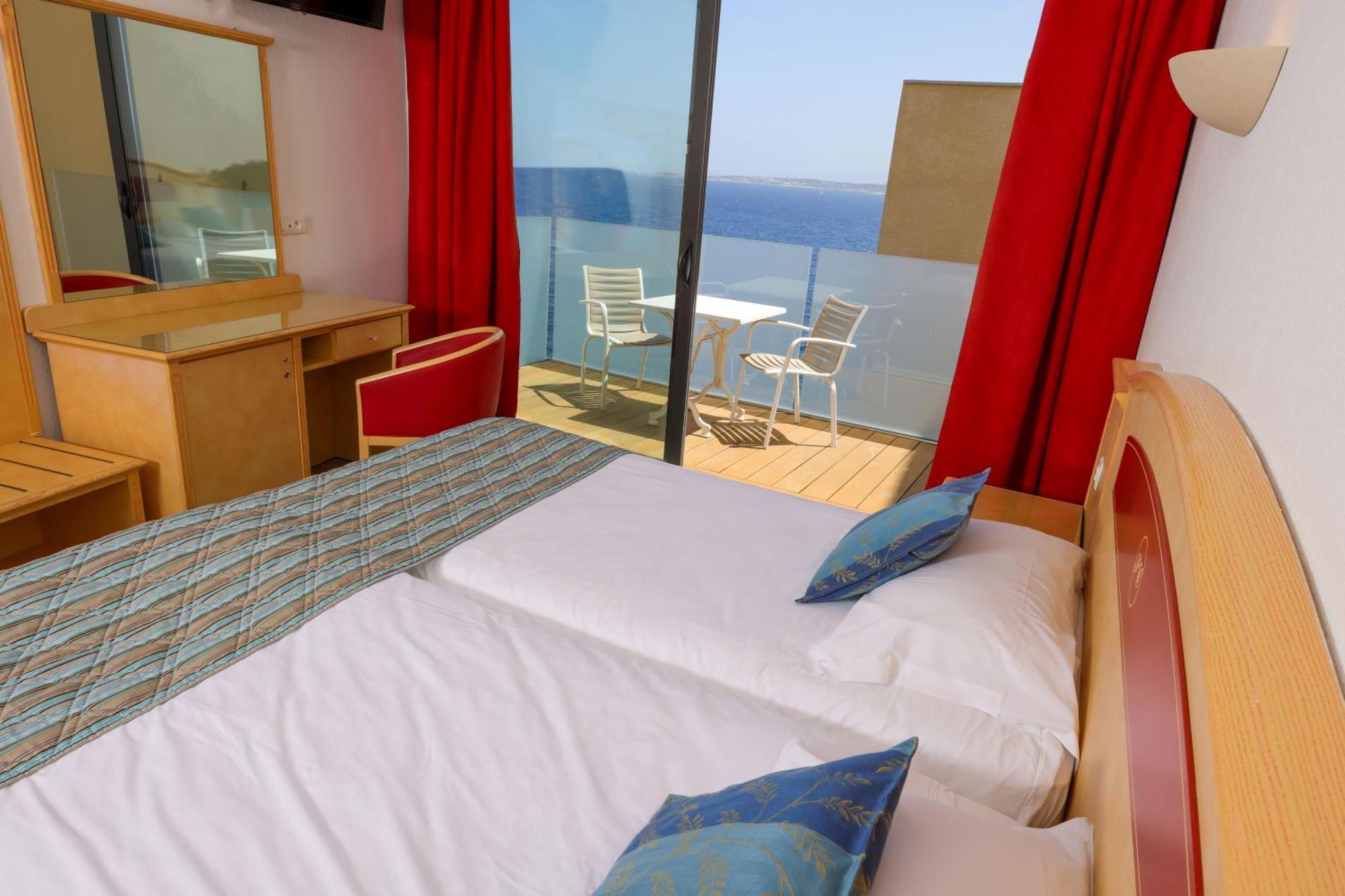 Hotel Saint Christophe Calvi  Esterno foto