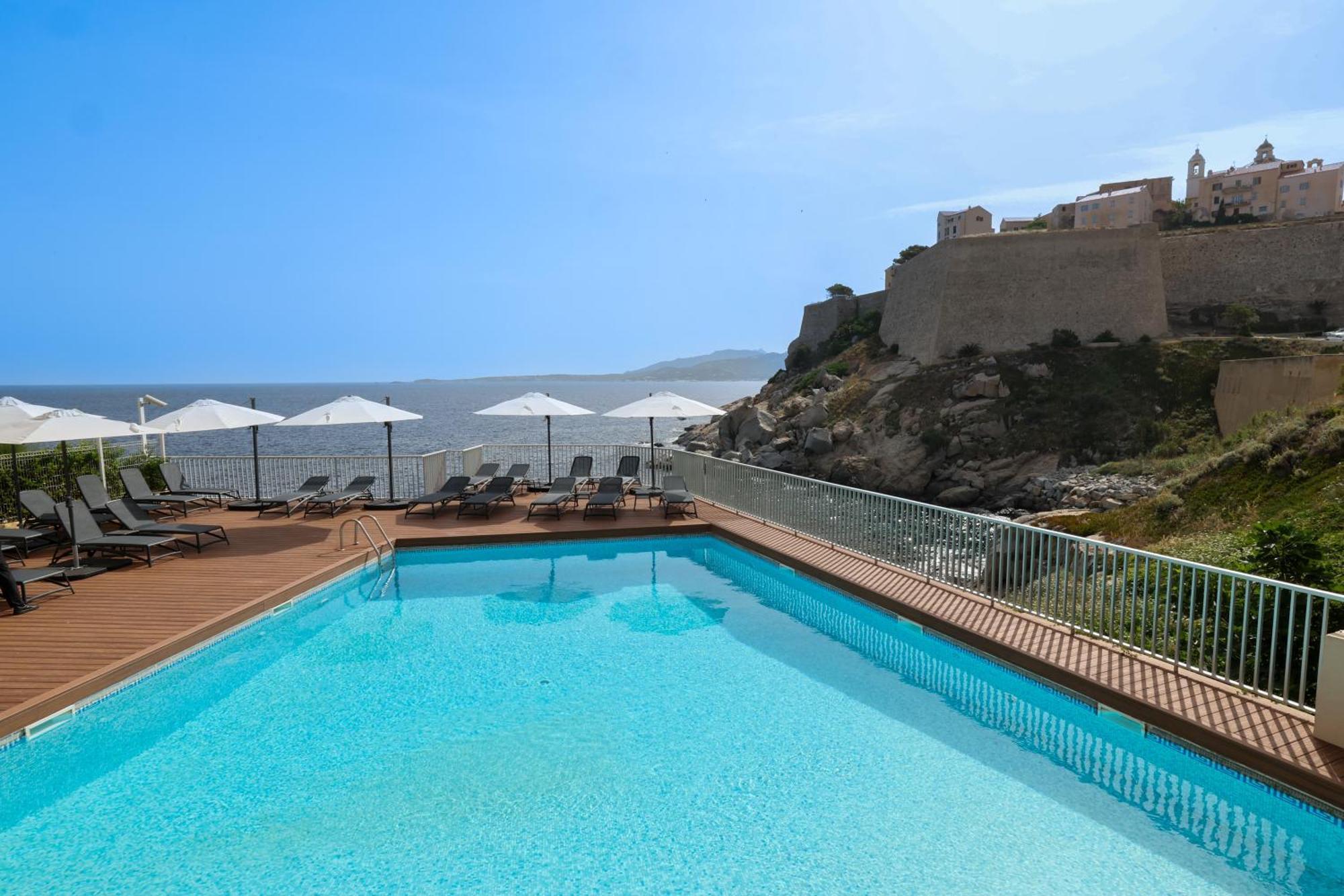 Hotel Saint Christophe Calvi  Esterno foto